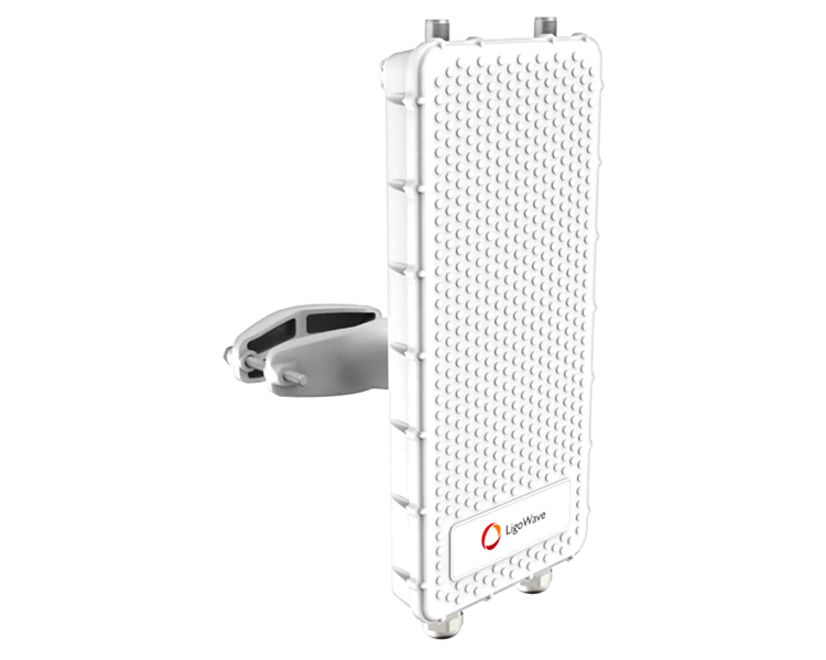 Ligowave LigoPTP RapidFire 5-23 (Integrated 23 dBi directional panel antenna)